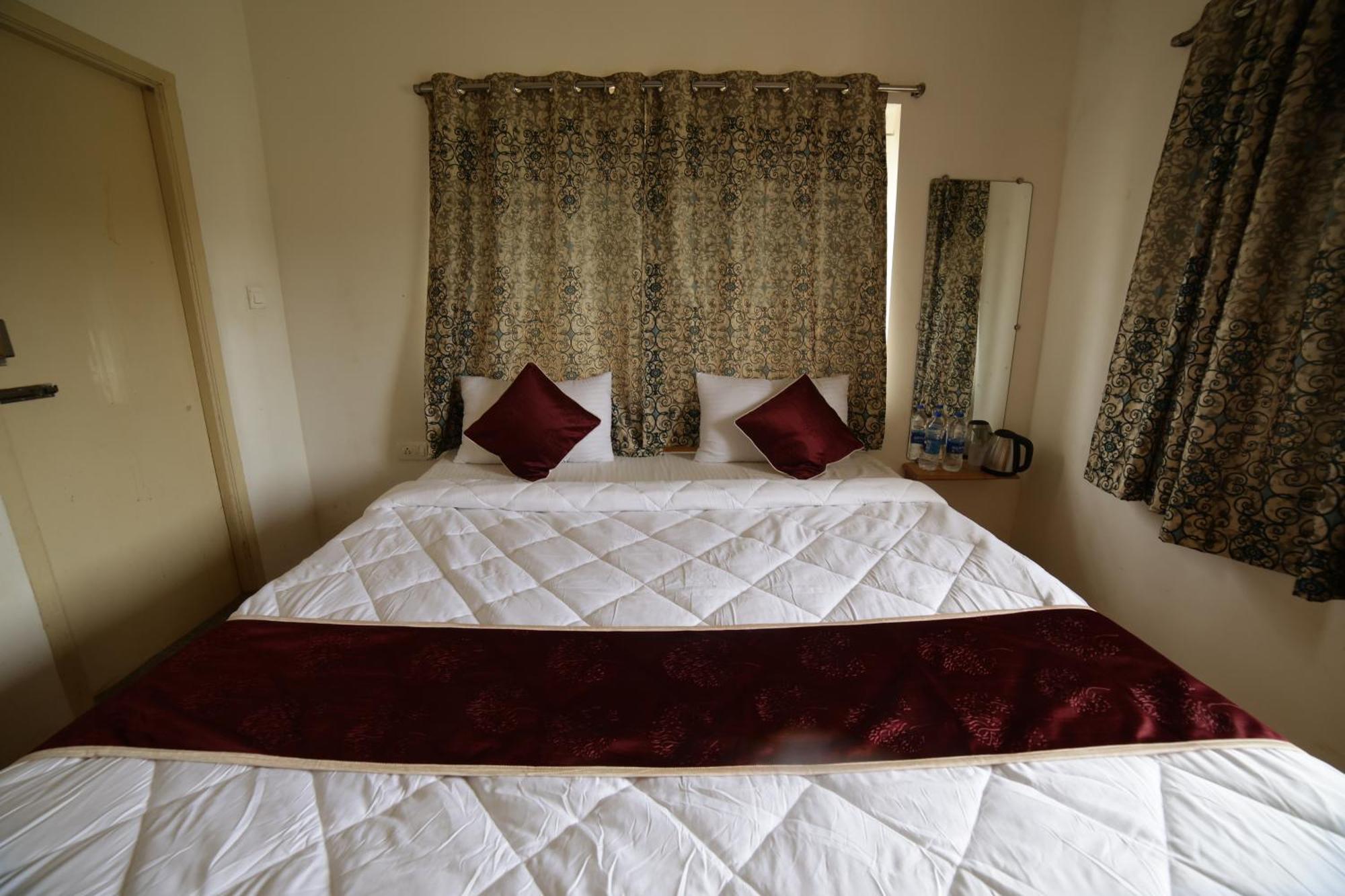 Naksha Tree Hotels - Yelagiri Eksteriør billede