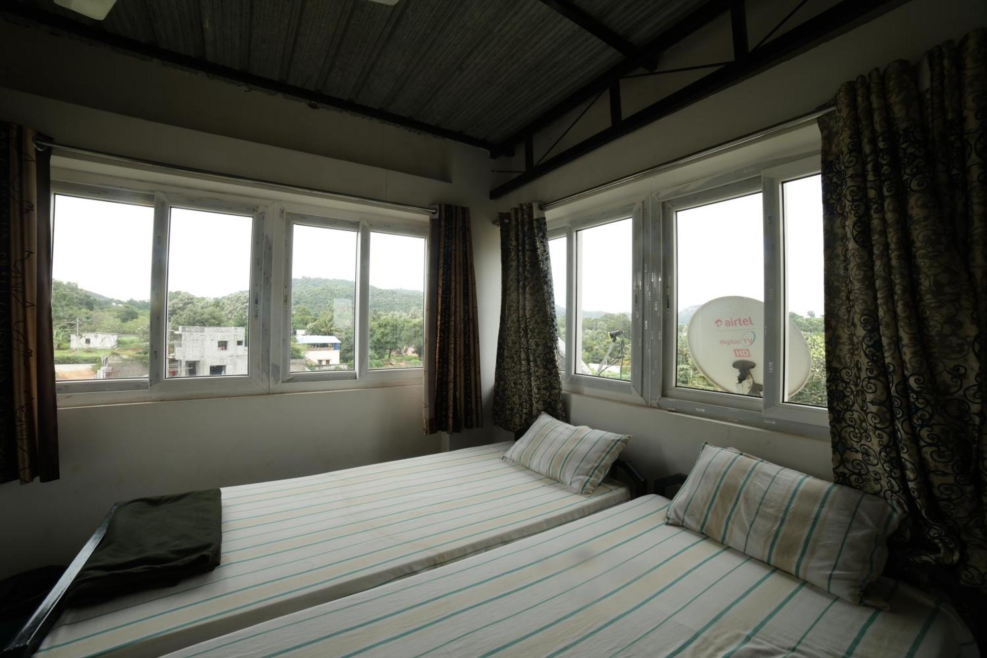 Naksha Tree Hotels - Yelagiri Eksteriør billede